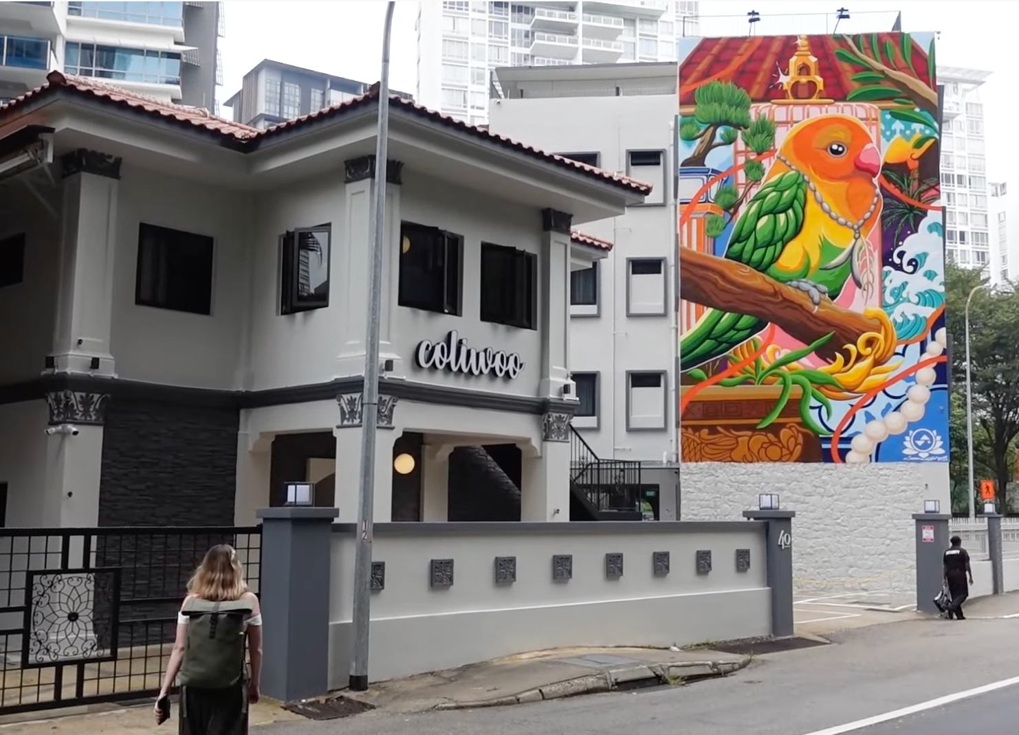 Apartment hunting for short term rental in Singapore (Coliwoo co-living spaces)